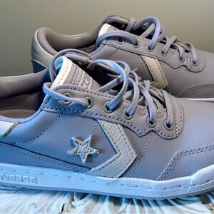 New Converse Grey/Lilac Sneakers 5M/6.5 WO’s